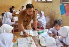 Guru Di Sekolah Perkebunan