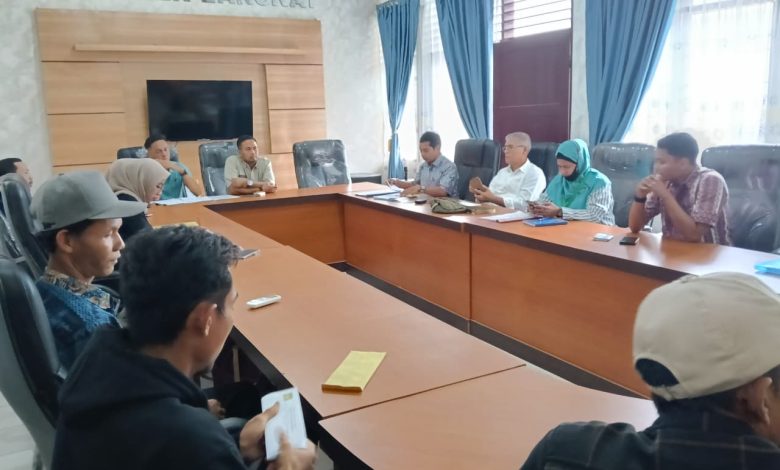 Mediasi Tripartit Di Disnaker Langkat